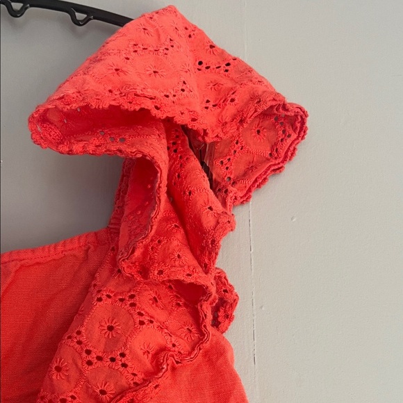 Sofia by Sofia Vergara Coral Ruffled Tank Top Size Medium - Picture 6 of 6